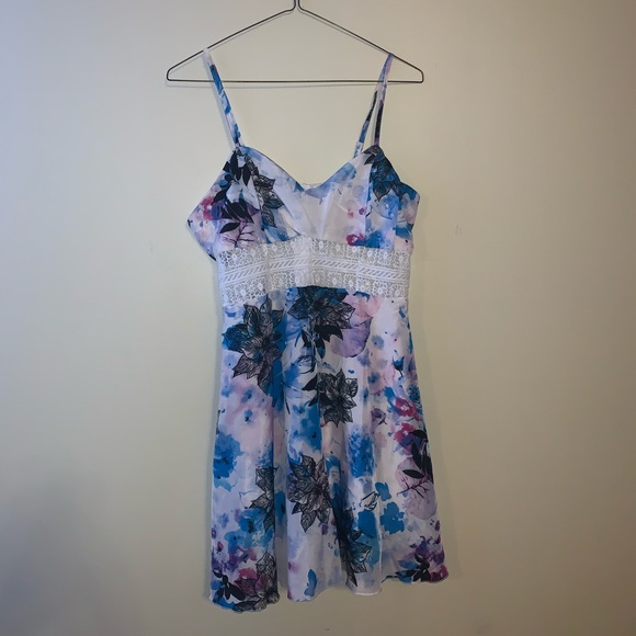 brand Dresses & Skirts - Floral Mini Dress